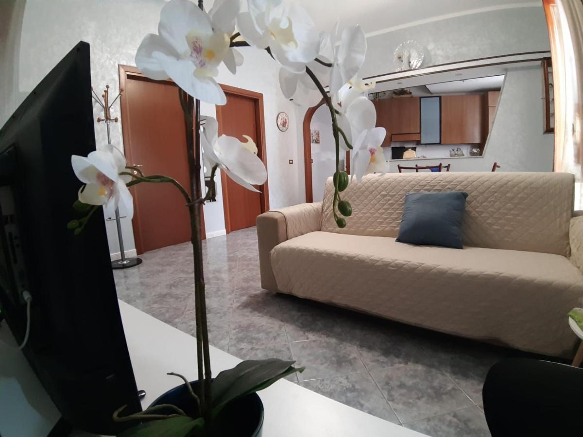 Casa Andrea Tra Napoli E Sorrento Apartment Castellammare di Stabia Exterior photo